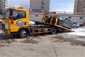 鹤城救援拖车费用怎么算