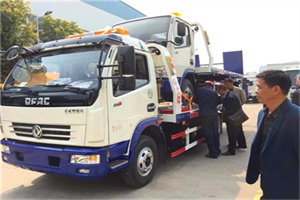鹤城汽车道路救援拖车价格